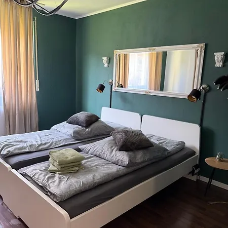 Schoene In Ruhiger Lage Ii Кобленц