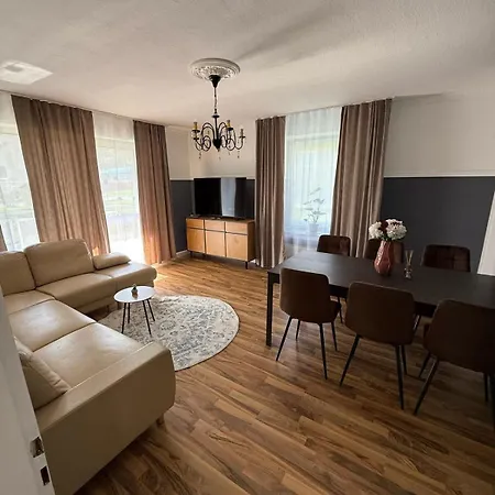 Schoene In Ruhiger Lage Ii Κόμπλεντς