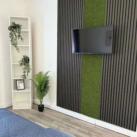Schoene In Ruhiger Lage Ii Appartement