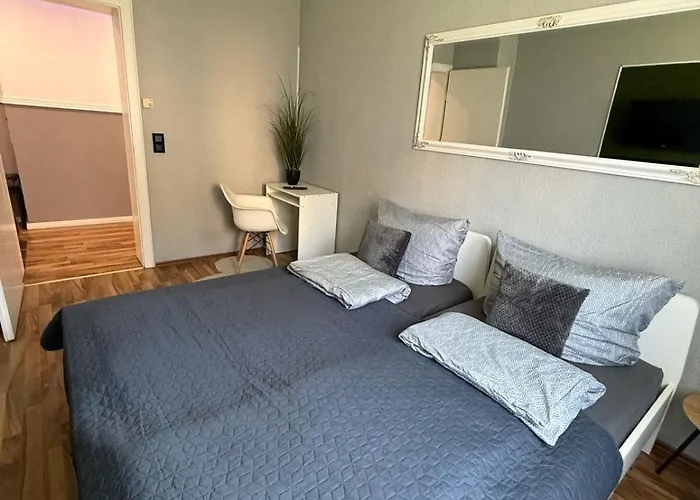 Schoene In Ruhiger Lage Ii Apartamento