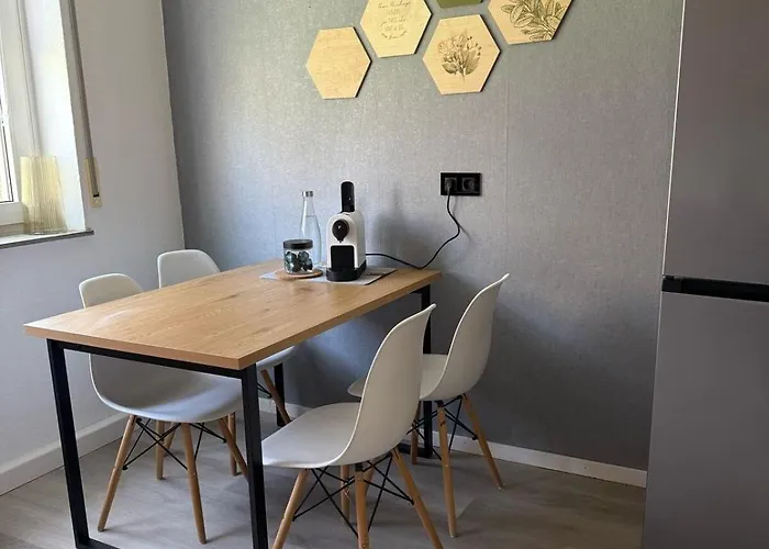 Schoene In Ruhiger Lage Ii Apartamento *