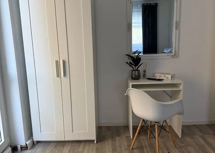 Schoene In Ruhiger Lage Ii Apartamento Coblenza